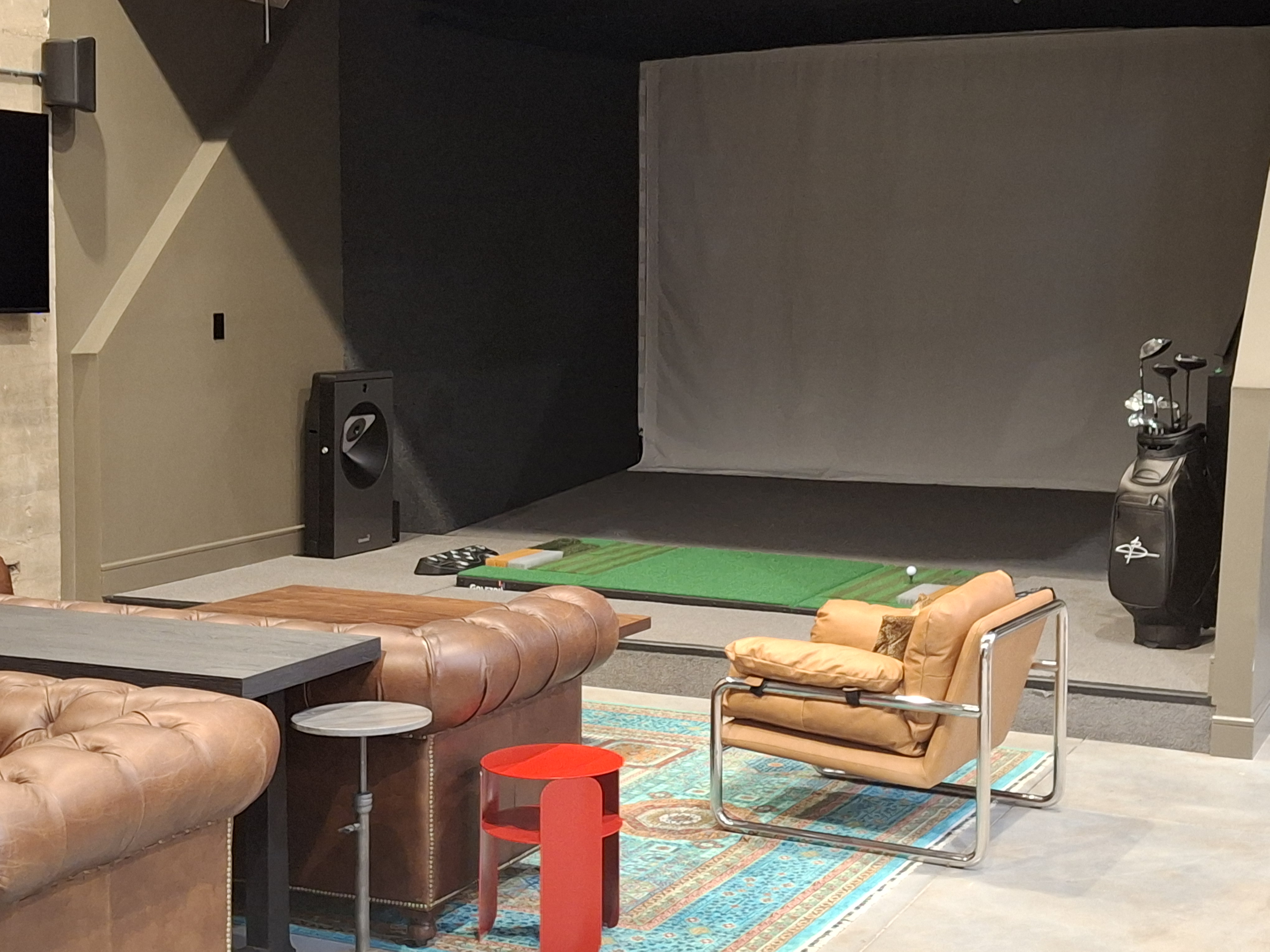 Golf Science Center Facility with HD Golf Simulator